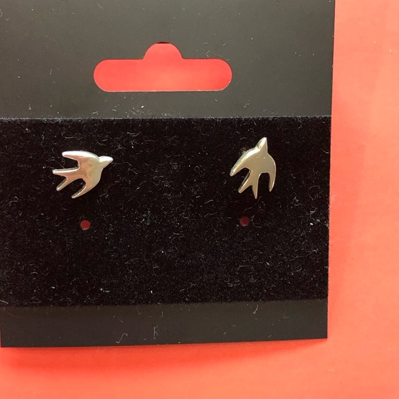 925 Sterling Silver stud earring - Picture 3 of 4